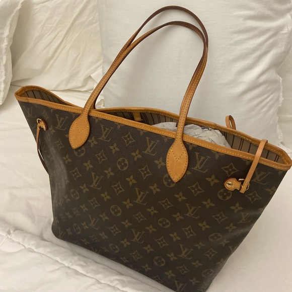 Louis Vuitton, Bags, Louis Vuitton Neverfull Mm